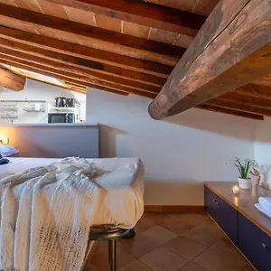 https://colours-studio-10-m-away-piazza-del-campo.it-tuscanyhotel.com