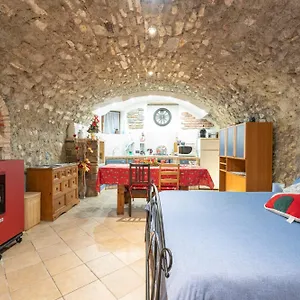https://la-taverna-da-irene.it-lombardy.com